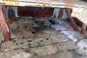 Под Харьковом мужчина бросил «коктейль Молотова» в беседку с детьми 