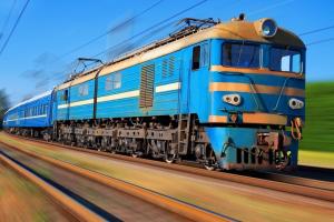 "Укрзалізниця" добавила на Троицу 15 поездов: подробности