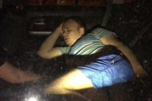 «В трусах и с пьяной чиновницей»: покатушки российского министра на служебной машине попали на видео