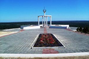 "Против украинцев воюют украинцы?": Жителей Лисичанска возмутила речь ветерана на 9 Мая
