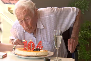 "Подарок к 104-летию": В Швейцарии австралийский ученый ушел из жизни с помощью эвтаназии