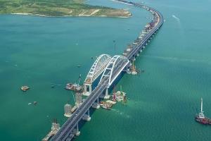 В Мининфраструктуры подсчитали убытки из-за построенного Керченского моста