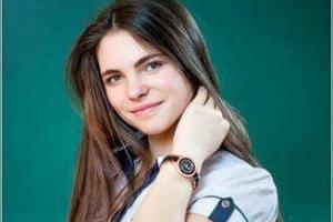 В сети появилось фото 15-летней девочки, которую убил осколок вражеского снаряда на Донбассе