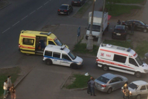 В Москве двое подростков, примотав себя друг к другу скотчем, выпали из окна 14-го этажа