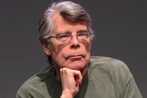 "Он может умереть за свои взгляды": Стивен Кинг призвал поддержать Сенцова