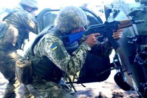 В зоне ООС зафиксировано 34 обстрела: двое защитников получили ранения 