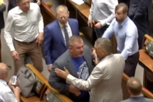Политический скандал и драка нардепов: Сенцова назвали террористом, а Мураева - подонком