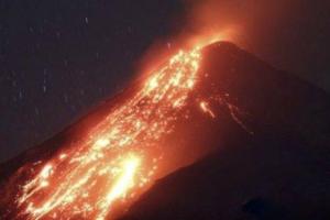 Самое масштабное извержение вулкана в Гватемале: погибли уже почти 100 человек