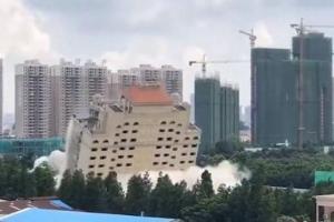 В Китае за 10 секунд рухнула элитная гостиница