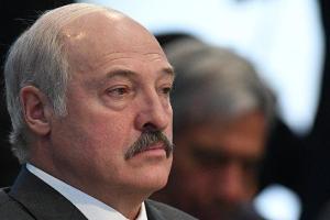 Лукашенко напугал белорусов заявлением о вхождении в "состав другого государства"