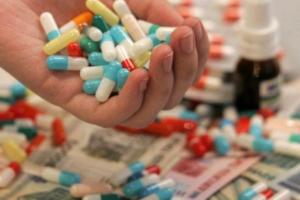 Непредвиденные побочные эффекты: В Украине запретили популярный препарат от отравлений