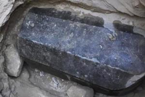 Археологи вскрыли загадочный саркофаг, который считался проклятым