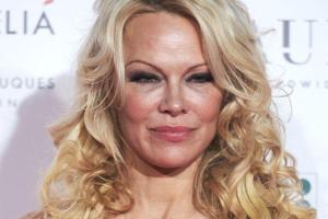 Памела Андерсон выходит замуж за своего молодого бойфренда