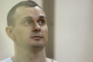 "Олег Сенцов при смерти. Это чудо, что он продержался так долго", - сестра