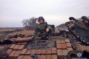 Ехала из Горловки в Киев на встречу с любимым: на КПВВ "Марьинка" задержали инструктора мотострелкового батальона боевиков