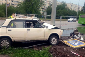 В Харькове автомобиль сбил ребенка в коляске: мать от шока потеряла сознание