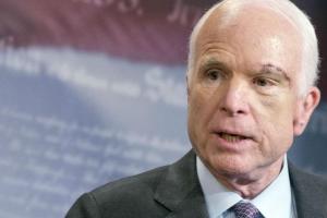 Пономарь рассказал, когда будет погребен Джон Маккейн