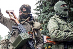 В "ДНР" российские наемники избили своего "коллегу", после чего живьем закопали его в землю