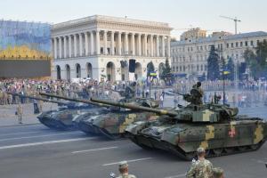 Россиянин, увидевший парад в Киеве своими глазами: "Украина отлетела, как ракета, за 4 года - нам за 40 не догнать"