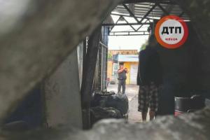 В Киеве произошло самоубийство: молодой парень повесился в районе промзоны