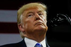 Американцы против Трампа: Почти половина жителей США поддерживают идею импичмента президента 