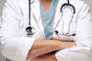 Медреформа в действии: украинские врачи начали зарабатывать до 16 тысяч гривен