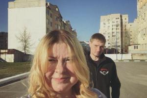 Нападение с кислотой в Херсоне: активистку Гандзюк перевезли в Киев