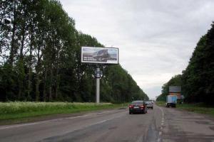 Во Львовской области проститутка выходила на трассу с 2-летней девочкой: подробности