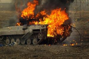 В районе Желобка "третья сила" уничтожила технику боевиков, - волонтер