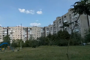 "Все затаилось и ждет, когда в город вернется жизнь": появилось видео одного из районов оккупированной Горловки