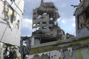 "Там на каждом шагу кровь": Появились новые фото Донецкого аэропорта