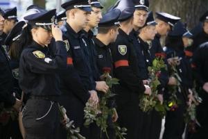Убитый в Харькове полицейский посмертно награжден орденом