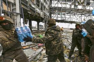 «Ротация под обстрелом»: В сети показали неопубликованные фото украинских «киборгов»