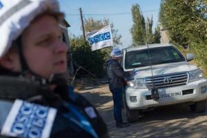 Тайна смерти Захарченко: Перед взрывом у ресторана "Сепар" дежурила странная "скорая помощь"