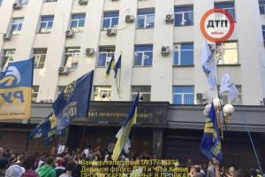 Генпрокуратуру пикетируют из-за экстрадиции в Россию беженца Тумгоева: кто он такой и что о нем говорят в ГПУ