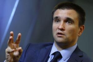 «Пусть выдает венгерские паспорта в Будапеште»: Климкин отреагировал на противоправные действия венгерского консула на Закарпатье
