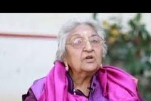 В Индии профессор скончалась в прямом эфире после рассуждений о смерти