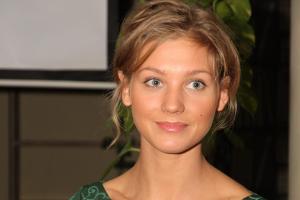 Актриса Кристина Асмус взволновала поклонников фото с синяками