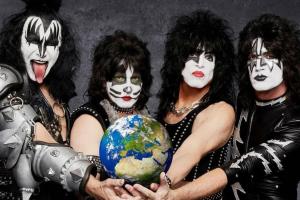 Рок-группа KISS объявила о прощальном туре