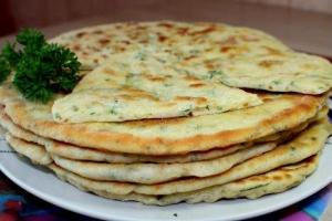 Картофельные лепешки с зеленью на быструю руку