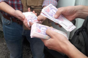В Луганской области разоблачили "оборотней в погонах"