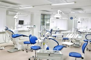 Обращение в стоматологическую клинику: оптимальные критерии выбора
