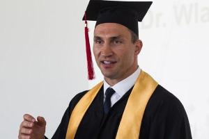 Кличко будет преподавать в Гарварде