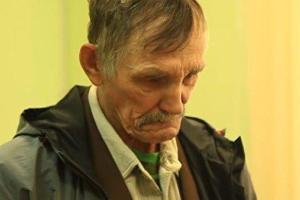 Заплакал на суде: В России засудили пенсионера-"наркодилера"