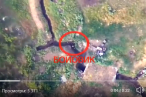 Украинский беспилотник снял видео подрыва позиции "ДНР": кадры впечатляют