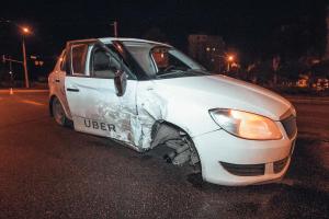 ДТП в Киеве: пострадали двое пассажиров такси