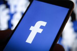 У Facebook проблемы: доходы упали, новых пользователей стало меньше
