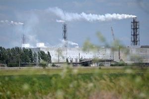 В Армянске снова запускают "Крымский титан": местные жители собираются уезжать