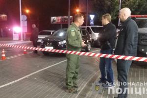 Вышли из машины и начали стрелять: в Одессе ищут вооруженных преступников 