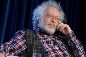 Российского журналиста Венедиктова срочно прооперировали